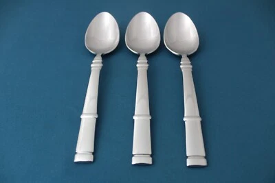 Cucharas sopera ovaladas 3 lugares Ralph Lauren Montgomery acero inoxidable 1999 Corea 7 1/8" Foto 1 de 4