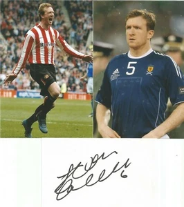 SUNDERLAND & SCOTLAND: TARJETA BLANCA DE STEPHEN CALDWELL 3x5 + 2 fotos sin firmar + certificado de autenticidad - Imagen 1 de 1