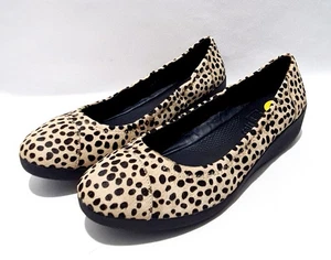 Zapatos de salón de ballet Fitflop talla 8 Reino Unido con estampado de leopardo de cuero - Imagen 1 de 6