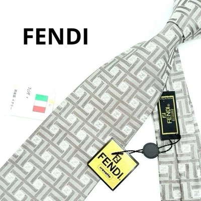Corbata de Seda FENDI Vintage Gris Plata Zucca FF Logo Patrón Hecho en Italia 3.9" Foto 1 de 4