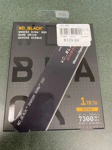 Western Digital WD Black SN850X 1TB NVMe SSD Gen 4 7300 New Sealed!! - Afbeelding 1 van 3