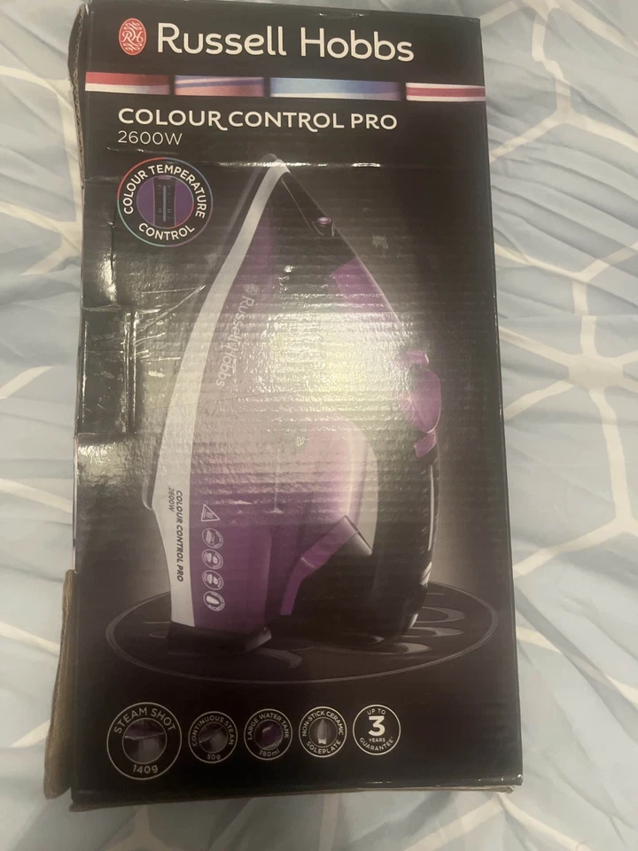 Russell Hobbs Colour Control Pro Steam Iron 2600w Used - Image 1 of 1