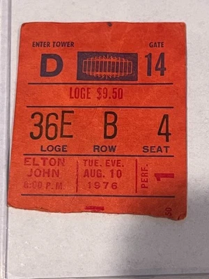 Boleto del Madison Square Garden del 10 de agosto de 1976 de Elton John Foto 1 de 2
