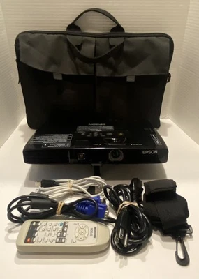 Epson Powerlite 1750 H372A LCD Projector Bag Cords Remote 376 Hours - Image 1 of 4