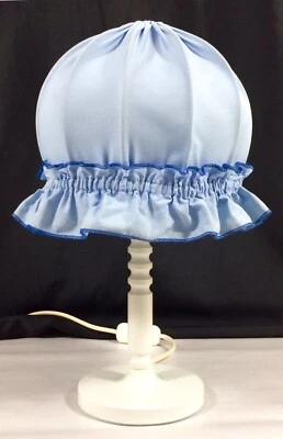 TEMDE 灯白色木质桌灯带蓝色织物灯罩 14 英寸 MCM 复古罕见 — 第 1/4 张图片