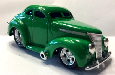 Muscle Machines  - 1937 Ford Coupe 37 FORD - 1:64 STREETROD  - Image 1 of 4