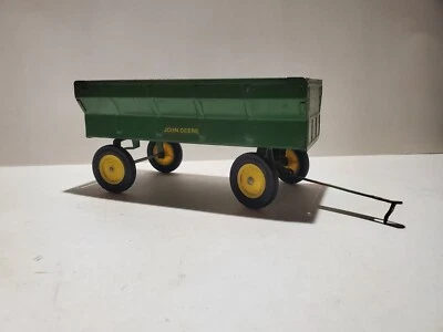 De colección Ertl Eska Tru-Scale John Deere Heno Wagon escala 1:16 años 50 tractor agrícola juguete Foto 1 de 4