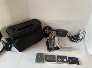 Lens Love! Tokina SD 70-210mm 1:4-5.6 Telephoto Lens for Olympus OM 52mm Japan - Picture 1 of 12