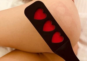 Double layers LEATHER fetish PADDLE for Spanking with 3 red HEARTS (Whip) BDSM - Picture 1 of 4