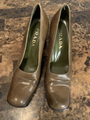 Tacones Prada de cuero marrón para mujer talla 40 1/2 Foto 1 de 4