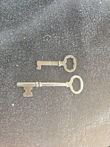 Vintage Skeleton Key X2 - Picture 1 of 6