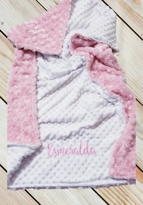 Персонализированное детское одеяло Rosette & Dot Minky на заказ — подарок для новорожденного или душа - Изображение 1 из 4