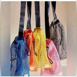 Free People FP Movement Womens Yellow Nylon Drawstring Mesh Soft Sling Bag Mini - Picture 1 of 8