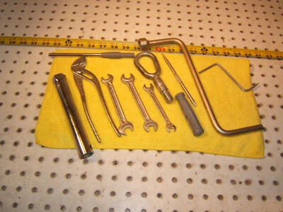 BMW 1987 535i sedán E28 en tapa maletero trasero HEYCO genuino BMW 1 juego de 10 herramientas Foto 1 de 4