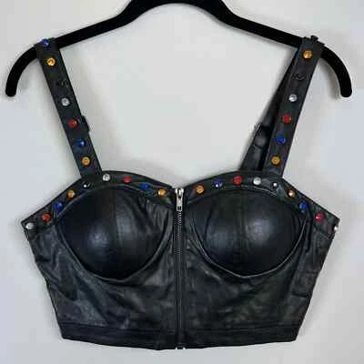 Bralette Forever 21 exclusivo para mujer de cuero sintético con tachuelas piedras preciosas negro pequeño Foto 1 de 4