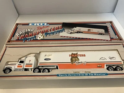 XRARE 1:64 Алан Кулвики #7 HOOTERS RACE 1992 NASCAR ТРАНСПОРТЕР / САМОСВАЛ - Изображение 1 из 4