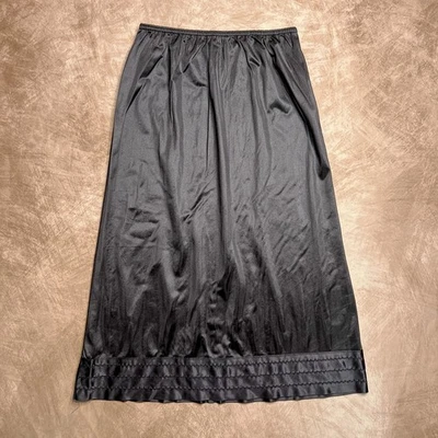 Lencería grande vintage años 70 by Mei Lin falda sin mangas negra bordada para mujer Foto 1 de 4