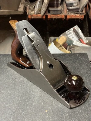 Vintage Stanley No 4 1/2 Wood Plane, Type 11 1910-1918 - Image 1 of 4