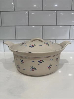 Le Creuset  Petite Fruits Casserole Dish #18 Vintage Has Chips And Wear Read - Image 1 of 4