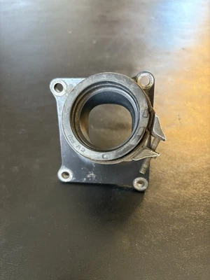 1999 2000 Yamaha Yz125 Yz 125 OEM Air Manifold Intake Carb Boot Reed Valve Cover - Image 1 of 4