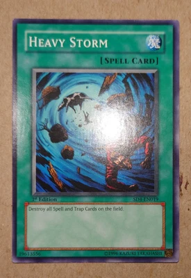 Heavy Storm Yu-Gi-Oh! SD4-EN019 1st Common - Image 1 of 2