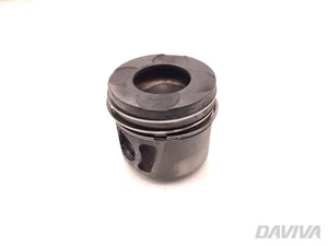 Vauxhall Vivaro Engine Piston 1.6 CDTi Diesel 92kW (125 HP) R9M452 2018 Van - Picture 1 of 11