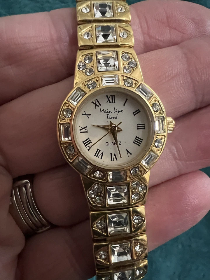 Reloj para mujer Main Line Time corte princesa cristal TONO DORADO Japón Mvmnt ¡Leer! Foto 1 de 4
