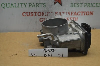 Toyota Avalon 2005-13 carrocería del acelerador válvula 220300P050 montaje 37-3G1 Bx 1 Foto 1 de 4