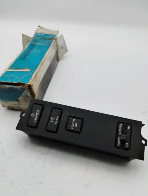 Interruptor de faros con botón pulsador Buick Skylark 1985-88 GM 22534143 NUEVO DE STOCK Hecho en EE. UU. Foto 1 de 4