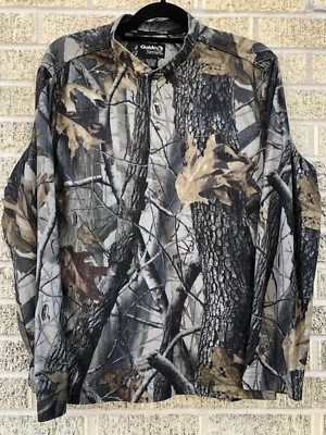 cabelas Guide Series Realtree Hardwoords Fleece 1/4 Button Hunting Shirt Small E - Image 1 of 4