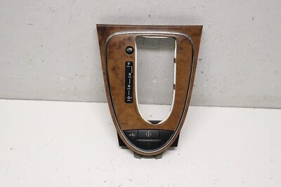 P2012108 2006-2011 Mercedes Clase CLS PALANCA DE CAMBIOS BISEL EMBELLECEDOR CON INDICADOR DE PALANCA DE CAMBIOS Foto 1 de 4