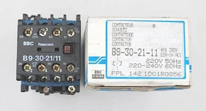 BBC Schütz B9-30-21-11 220V 50Hz/240V 60Hz NUOVO/IMBALLO ORIGINALE - Foto 1 di 2