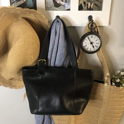 BOLSO DE MANO CROFT AND BARROW CUERO LISO NEGRO RN 73277 Foto 1 de 4