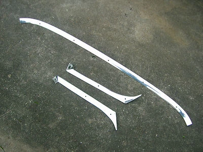 Oldsmobile Super 88 1962 interior ventana trasera moldura. HT. No perfecto, buenos conductores Foto 1 de 4