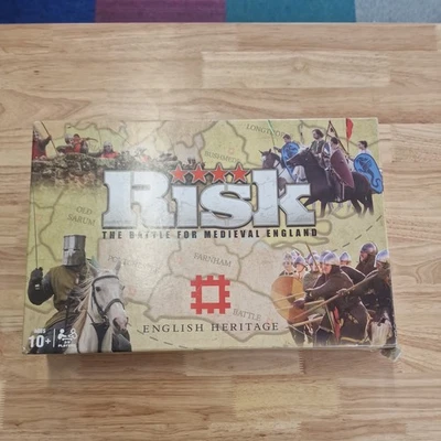 ULTRA RARE HASBRO RISK - THE BATTLE FOR MEDIEVAL ENGLAND IN USED CONDITION - Image 1 of 4