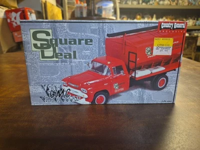 NIB 1998 FIRST GEAR 1958 SQUARE DEAL GMC BULK FEED TRUCK 1:34 SCALE  - Image 1 of 3