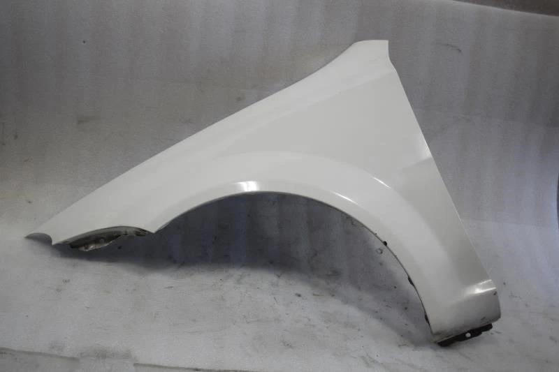 2008 SUZUKI RENO LEFT DRIVER SIDE FRONT FENDER WHITE Foto 1 de 4