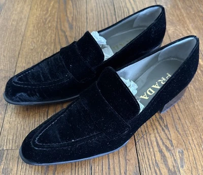 Prada女式天鹅绒乐福鞋黑色37.5 — 第 1/4 张图片