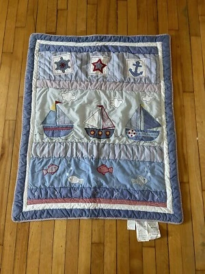 Tiddliwinks Baby Crib Quilt Blanket Patchwork Boats Fish 33”x42” Foto 1 de 4