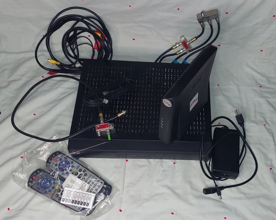 Dish Network VIP 222K SATELITE Reciever With Satelite Modem RM4100 *BUNDLE!!* - Image 1 of 4