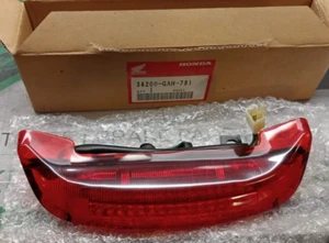 34200GAH781 FANALE POSTERIORE HONDA SK50M DIO 1992 (N) JAPAN AF27-130 ORIGINALE - Imagen 1 de 2