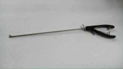 Soporte de aguja izquierda curvado laparoscópico tipo V mango de luz instrumentos 5 mm Foto 1 de 4