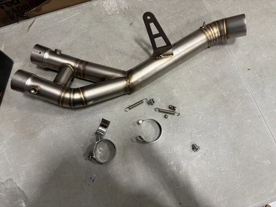 Silenciador de 61 mm sistema de escape MT-10 para Yamaha YZF R1 R1M 2015-2022 Foto 1 de 2