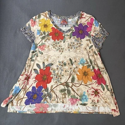 Johnny Was Archibal Drape Tee Size XL Floral V-Neck - Image 1 of 4