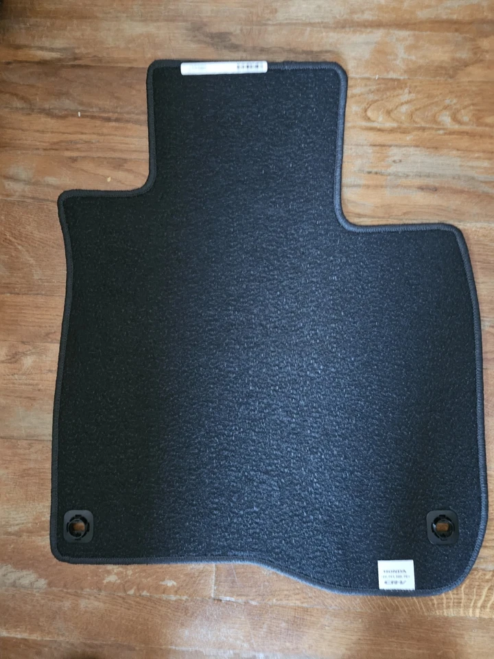 Alfombrillas negras en plástico Honda OEM - 2017-2021 CR-V nuevas para auto Foto 1 de 3