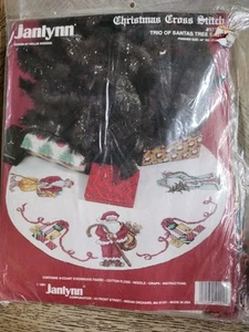 Cross Stitch Kit Christmas Tree Skirt Trio Of Santas Tree Skirt Janlynn Vintage  - Picture 1 of 5