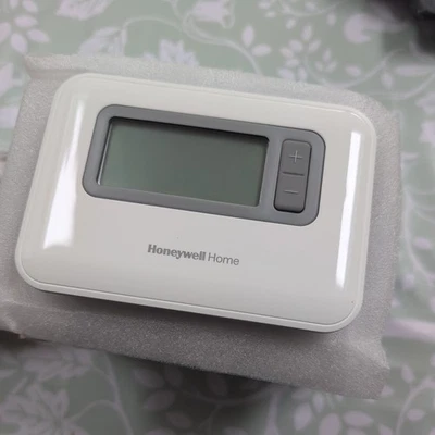 Honeywell T3 Wired Programmable Thermostat - Image 1 of 3
