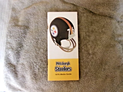 1976 PITTSBURGH STEELERS MEDIA GUIDE Yearbook CHUCK NOLL TERRY BRADSHAW Program - Image 1 of 4
