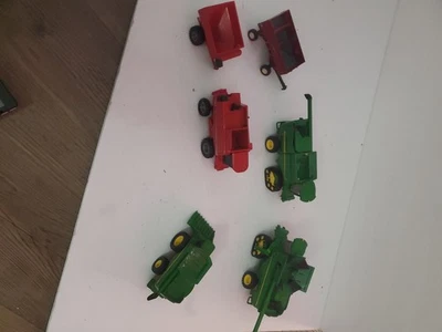 ERTL lot John Deere S690 Combine 1/64 Harvester 1 Header Case  - Image 1 of 4