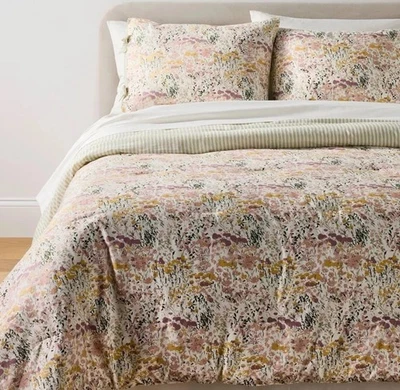 Reversible Floral and Stripe Comforter Twin/Twin Extra Long Set - NEW- THRESHOLD - Image 1 of 4